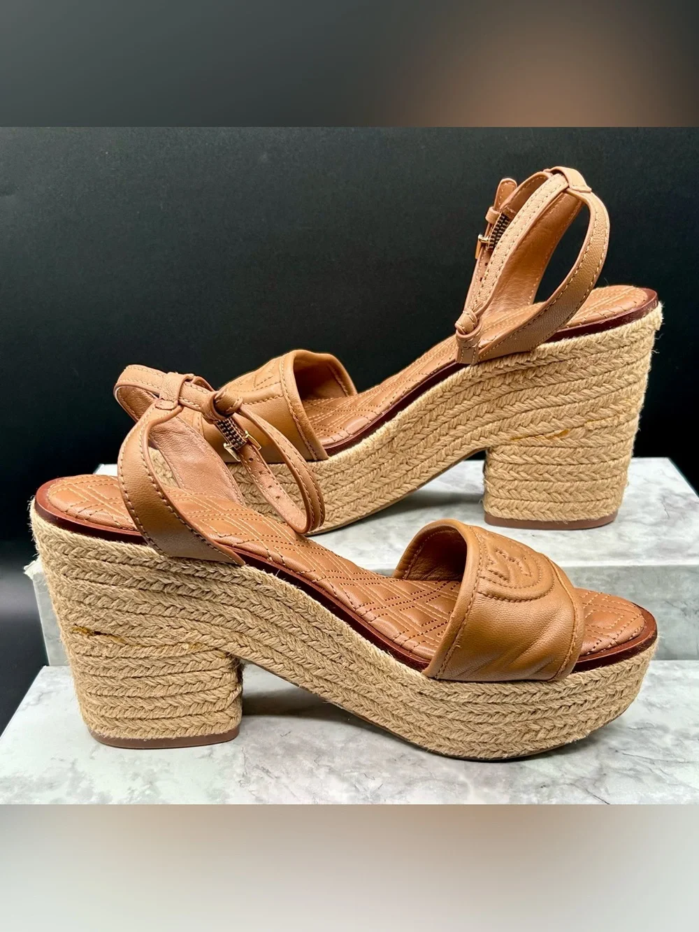 TORY BURCH Fleming Platform Espadrille Wedge Sandals Quilted Tan Leather. Size 8
